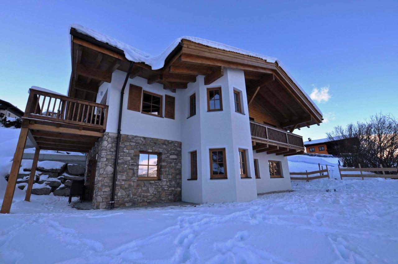 Chalet An Der Piste Kaprun Exteriör bild