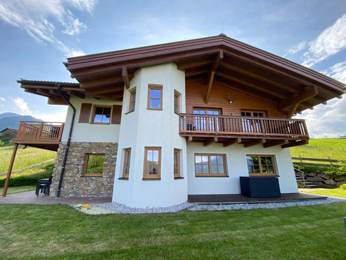 Chalet An Der Piste Kaprun Exteriör bild